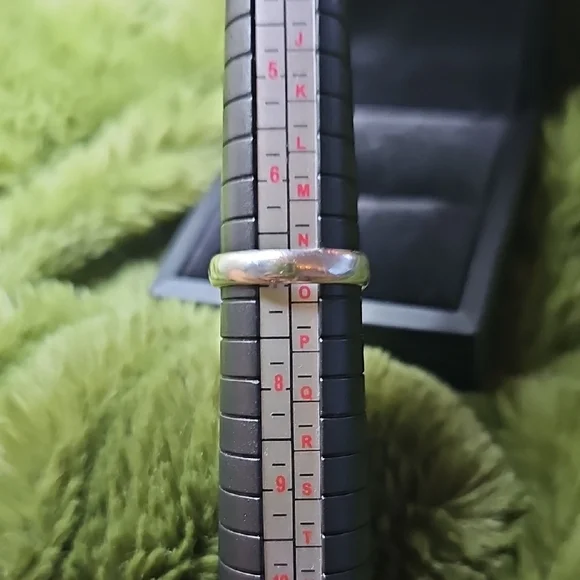 Large Labradorite Gemstone Ring - Picture 4 of 5